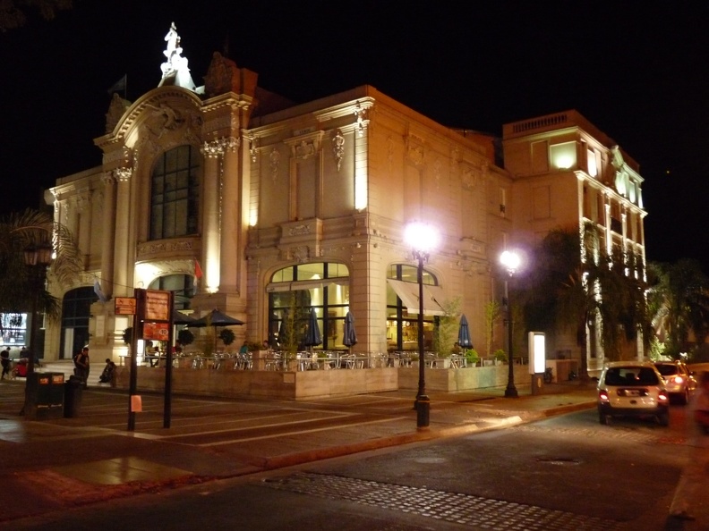 Teatro-Municipal-1ero-Mayo-4-noche.jpg